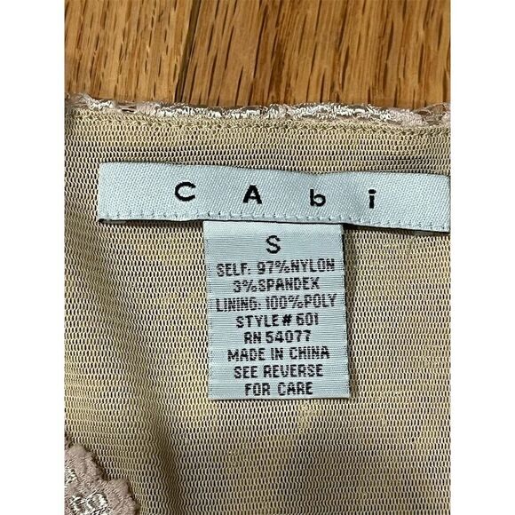 CAbi Women's Pink Lace Sleeveless Camisole Top Size S Casual Spring - Picture 4 of 4